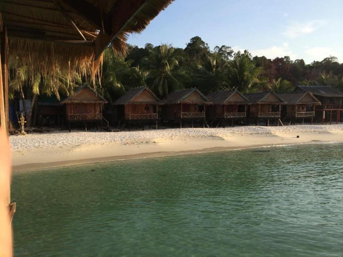 Angkor Chom Bungalows And Rooms Sok San Village Экстерьер фото