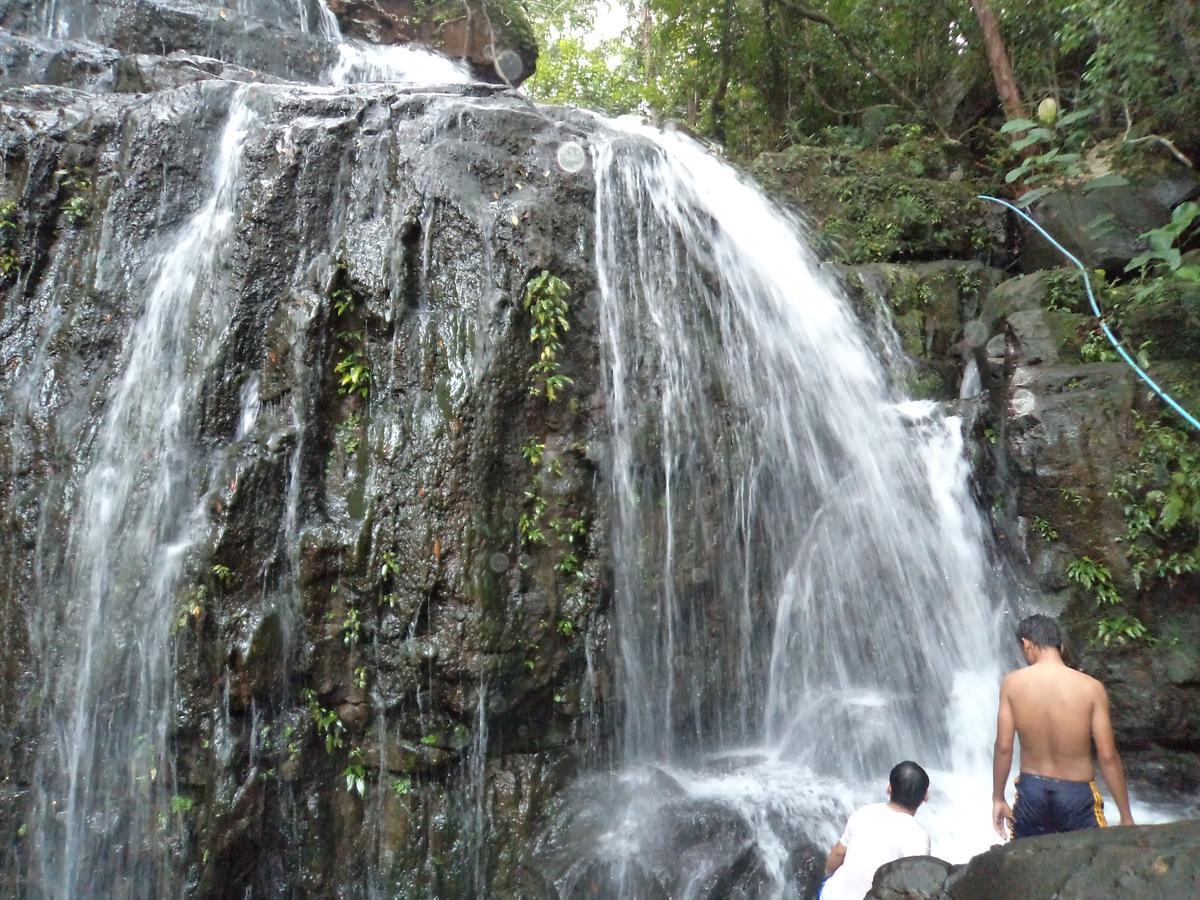 Angkor Chom Bungalows And Rooms Sok San Village Экстерьер фото